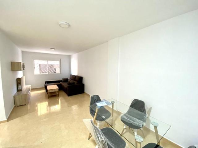 Piso en alquiler en Almoradi, Ceade photo 0