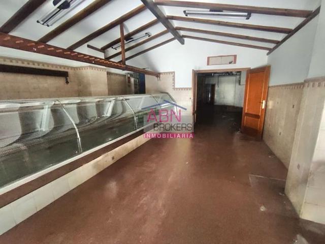 Local comercial en alquiler en Albaida, Albaida photo 0