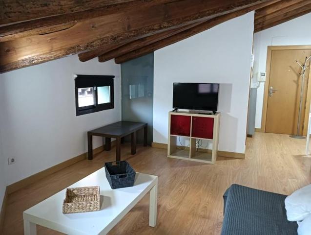 Apartamento en alquiler en Zaragoza, Casco Histórico photo 0
