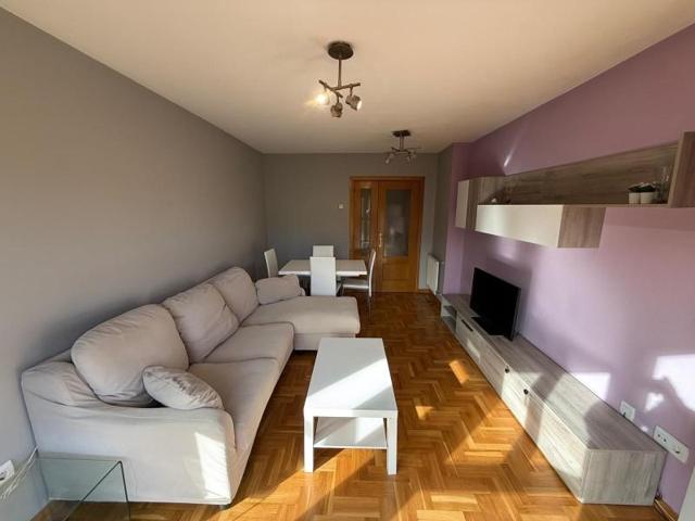 Piso en alquiler en Oviedo, San Lazaro-Otero-Villafría photo 0