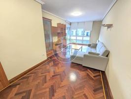 Apartamento en alquiler en Vigo, Centro Urbano photo 0