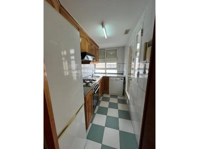 Piso en alquiler en Valencia photo 0