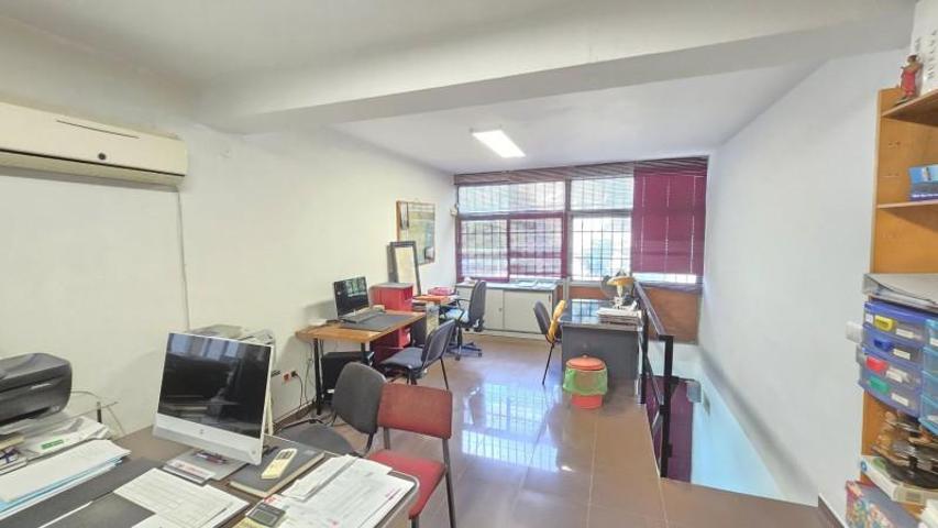 Local comercial en alquiler en Sevilla, Triana - Evangelista - San Jacinto photo 0