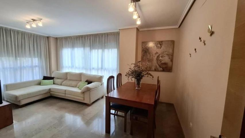 Piso en alquiler en Valencia, Arrancapins photo 0