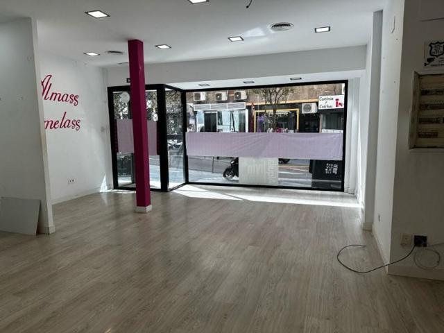 Local comercial en alquiler en Jaén photo 0