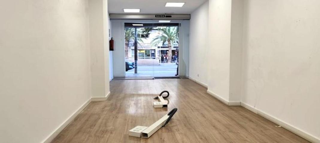 Local comercial en alquiler en Alicante, Centro photo 0