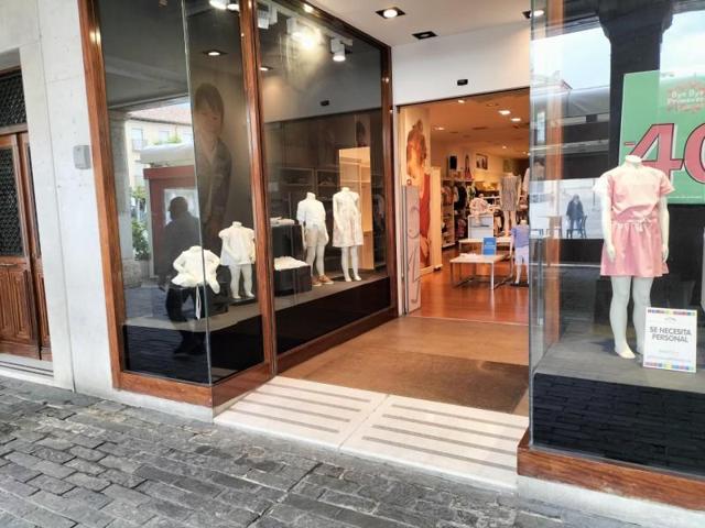 Local comercial en alquiler en Palencia, Centro photo 0