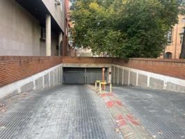 Parking en venta en L'Hospitalet de Llobregat, Sant Josep photo 0