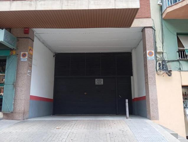 Parking en venta en Barcelona, La Prosperitat photo 0