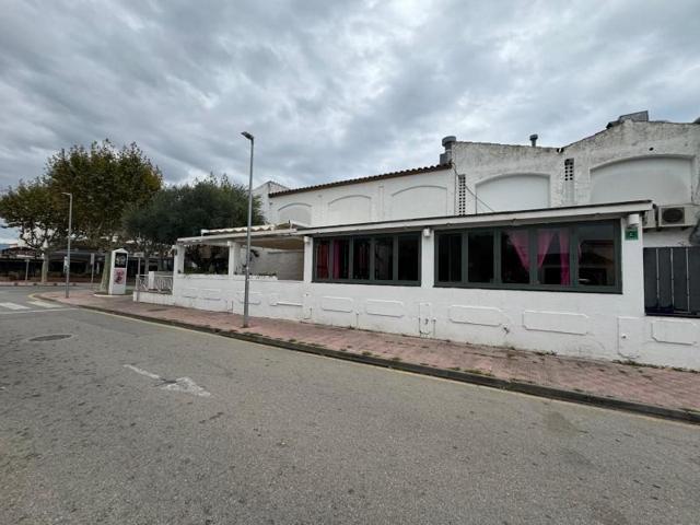 Local comercial en venta en Empuriabrava, Muga photo 0