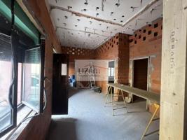 Piso en venta en Oviedo, Oviedo photo 0