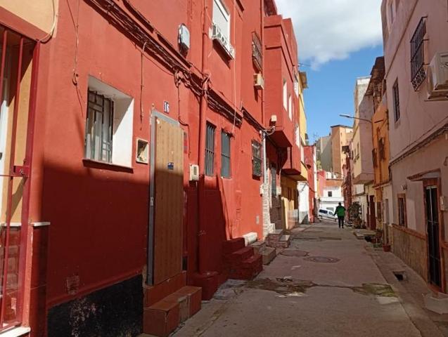 Adosada en venta en Algeciras, Bajadilla photo 0