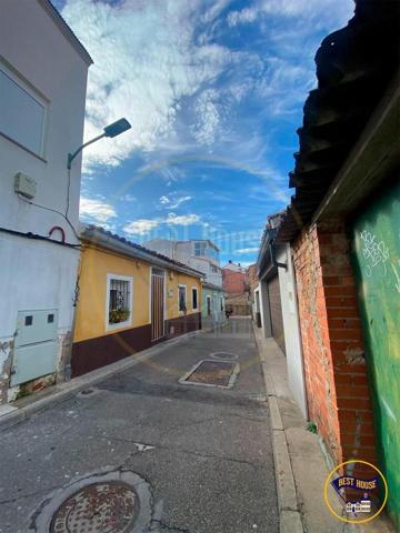 Local comercial en venta en Cuenca, Centro photo 0