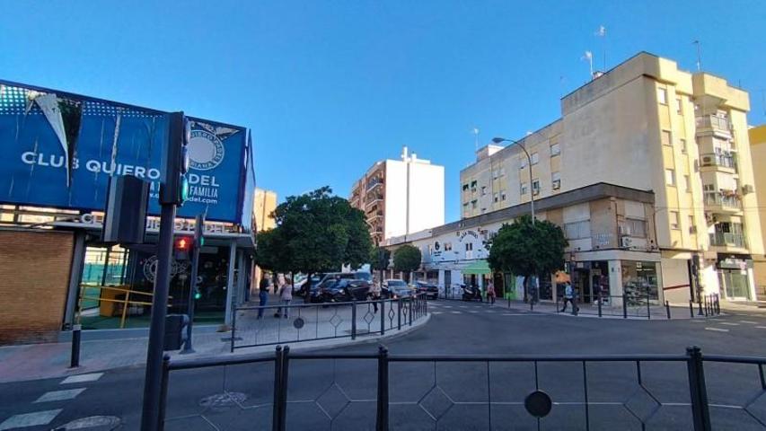 Garaje en venta en Sevilla, Triana photo 0