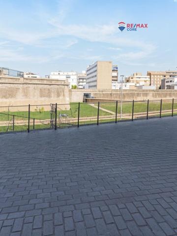 Garaje en venta en Badajoz, Centro photo 0