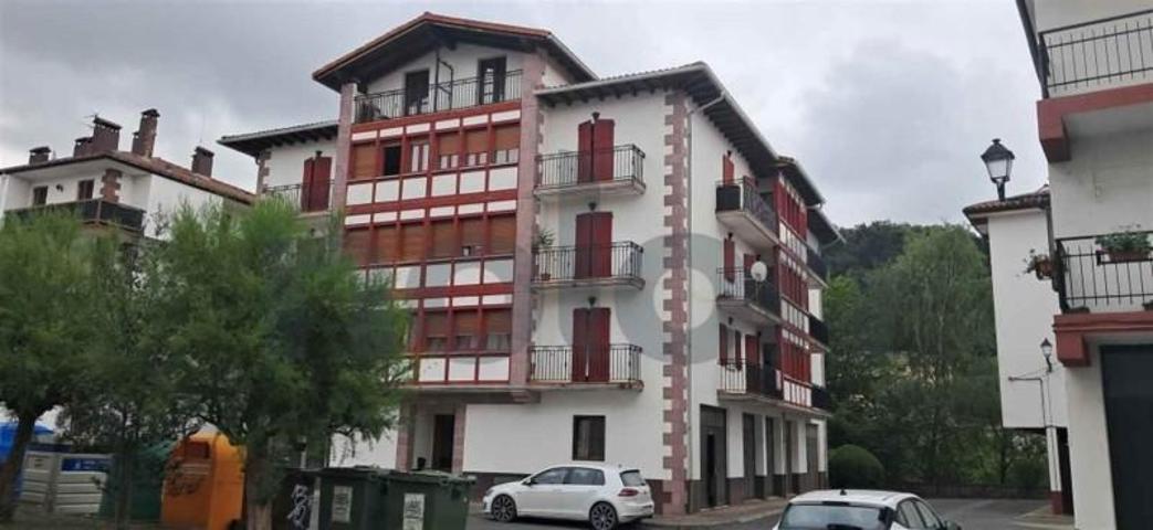 Local comercial en venta en Baztan, Norte photo 0