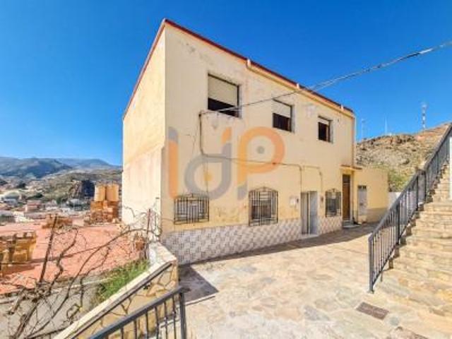 Adosada en venta en Macael, Macael photo 0