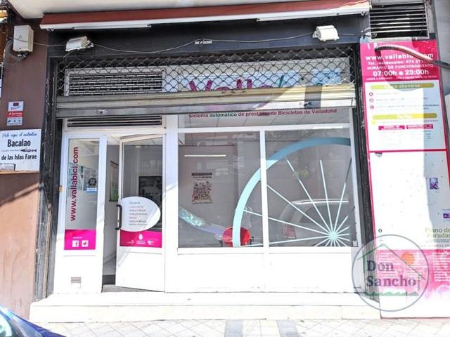 Local comercial en venta en Valladolid photo 0