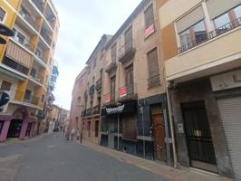 Casa en venta en Villena, El Rabal photo 0