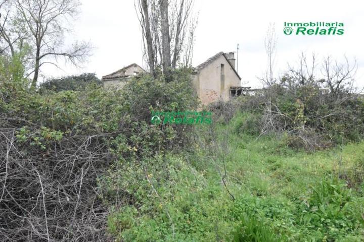 Chalet en venta en Ciudad Rodrigo, Las Vinas photo 0
