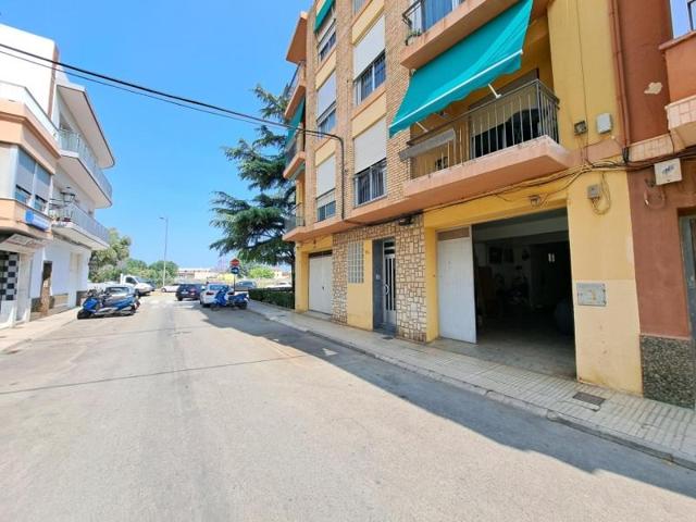 Local comercial en venta en Alzira, Zona Tulell photo 0