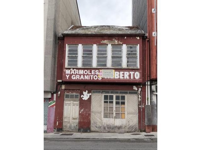 Edificio en venta en Ferrol photo 0