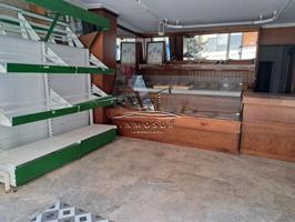 Local comercial en venta en Lucena, Lucena photo 0