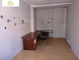 Local comercial en venta en Zamora, Centro photo 0