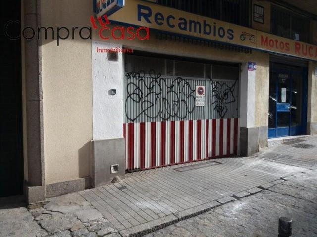 Local comercial en venta en Segovia, Santo tomas photo 0