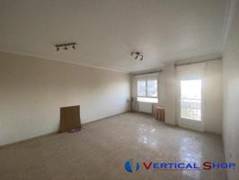 Piso en venta en Caudete, Ruiz Alcazar photo 0