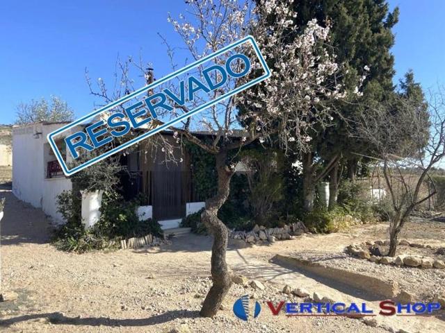 Chalet en venta en Caudete, Montealegre photo 0