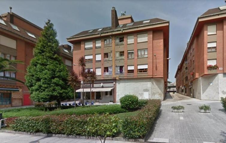 Local comercial en venta en Oviedo, Centro photo 0