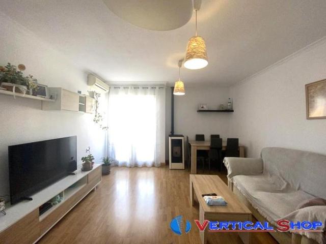 Piso en venta en Caudete, Dos de Mayo photo 0