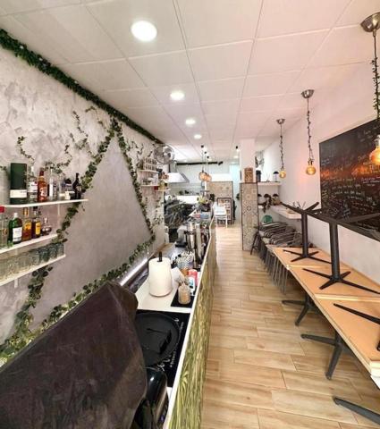 Local comercial en venta en Playa de las Américas photo 0