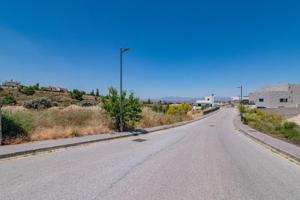 Terreno en venta en Zubia, P-12 photo 0