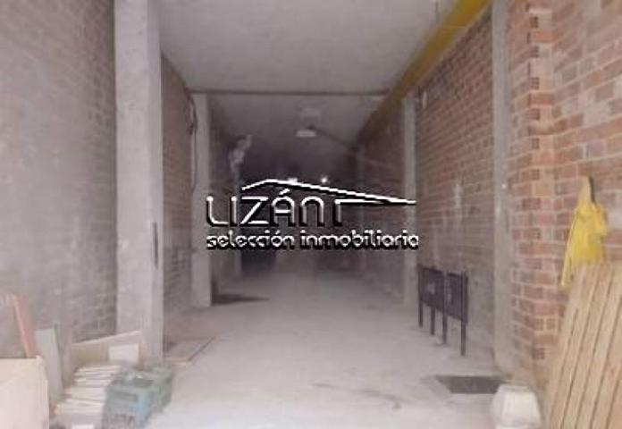 Local comercial en venta en Oviedo, Oviedo photo 0