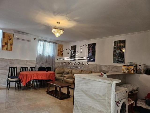 Casa en venta en Lucena, Lucena photo 0