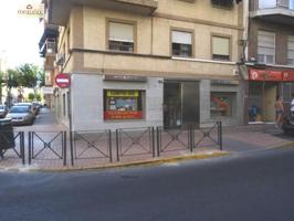 Local comercial en venta en Elche, Carrus photo 0