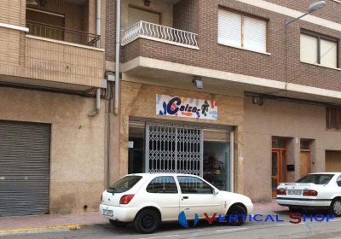 Local comercial en venta en Caudete, La Zafra photo 0