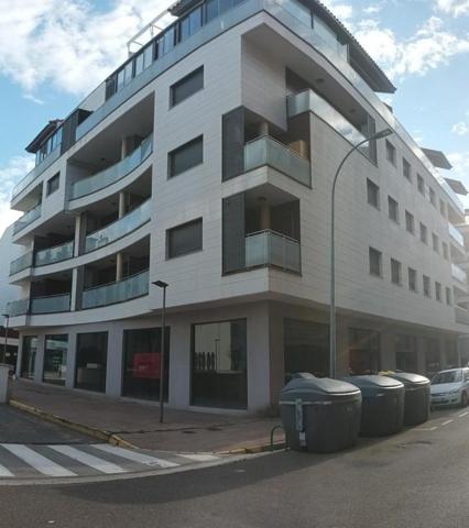 Local comercial en venta en Calatayud, Calle Arquitecto Medarde, 50300 photo 0