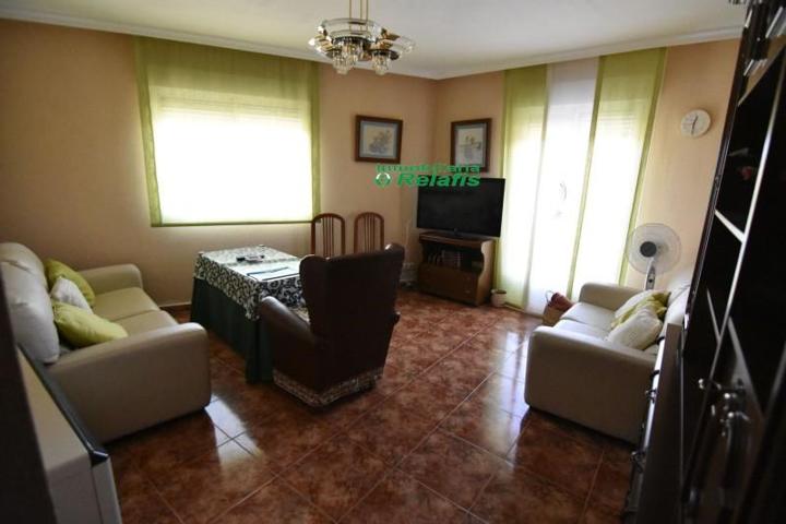 Piso en venta en Ciudad Rodrigo, Santa Ana photo 0