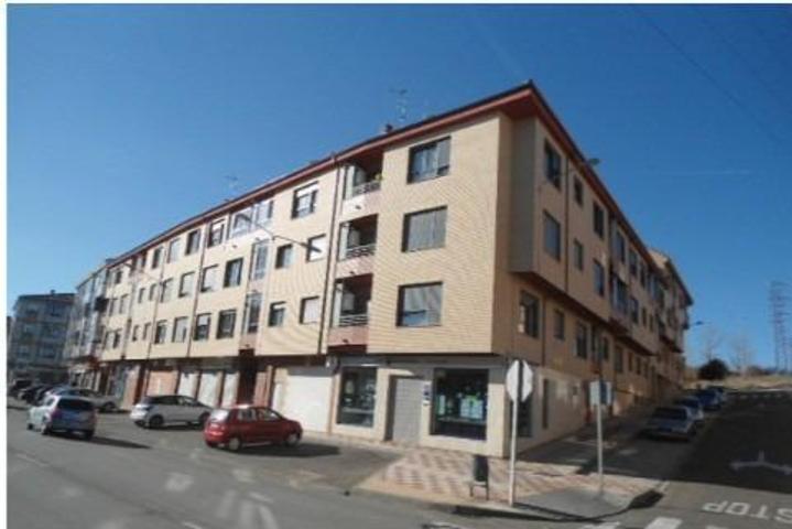 Duplex en venta en Villaquilambre, Navatejera photo 0