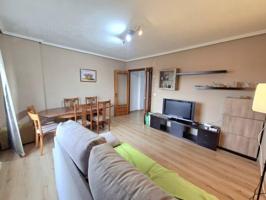 Piso en venta en Medina de Pomar photo 0