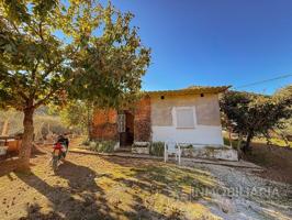 Casa con terreno en venta en Coín photo 0