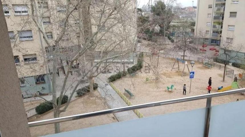 Piso en venta en Terrassa, Ca nAnglada photo 0