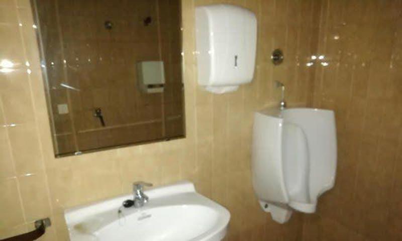 Local comercial en venta en Xeraco, Costa de valencia photo 0