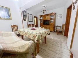 Chalet en venta en Lucena, Plaza de la Barrera, 14900 photo 0