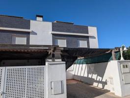 Adosada en venta en Almazora-Almassora, Playa de Almazora-Ben Afeli photo 0