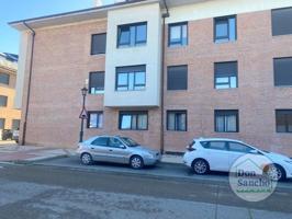 Piso en venta en Santovenia de Pisuerga photo 0