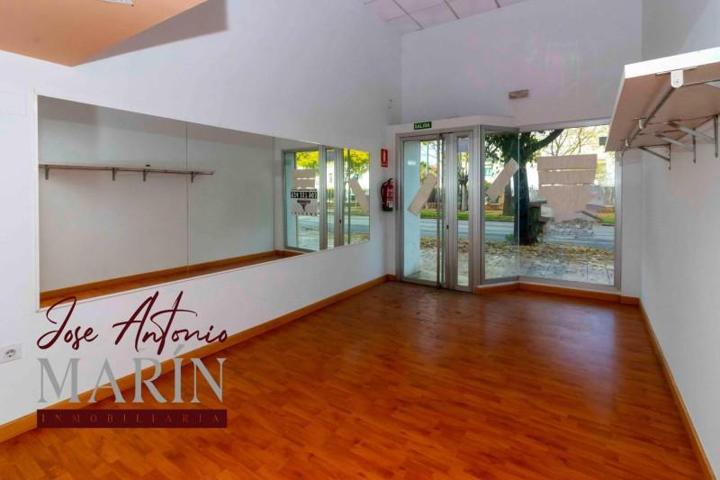 Local comercial en venta en Badajoz, María Auxiliadora photo 0